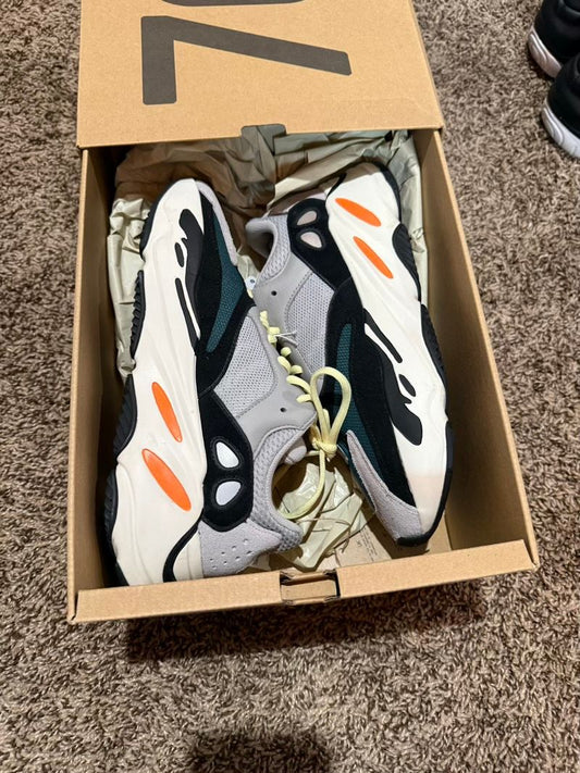 adidas Yeezy Boost 700 Wave Runner - Used/Worn